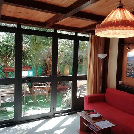 Апартаменты Casa Etna-Mare Санта-Венерина Экстерьер фото